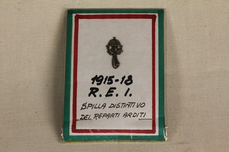 Spilla-distintivo dei reparti arditi